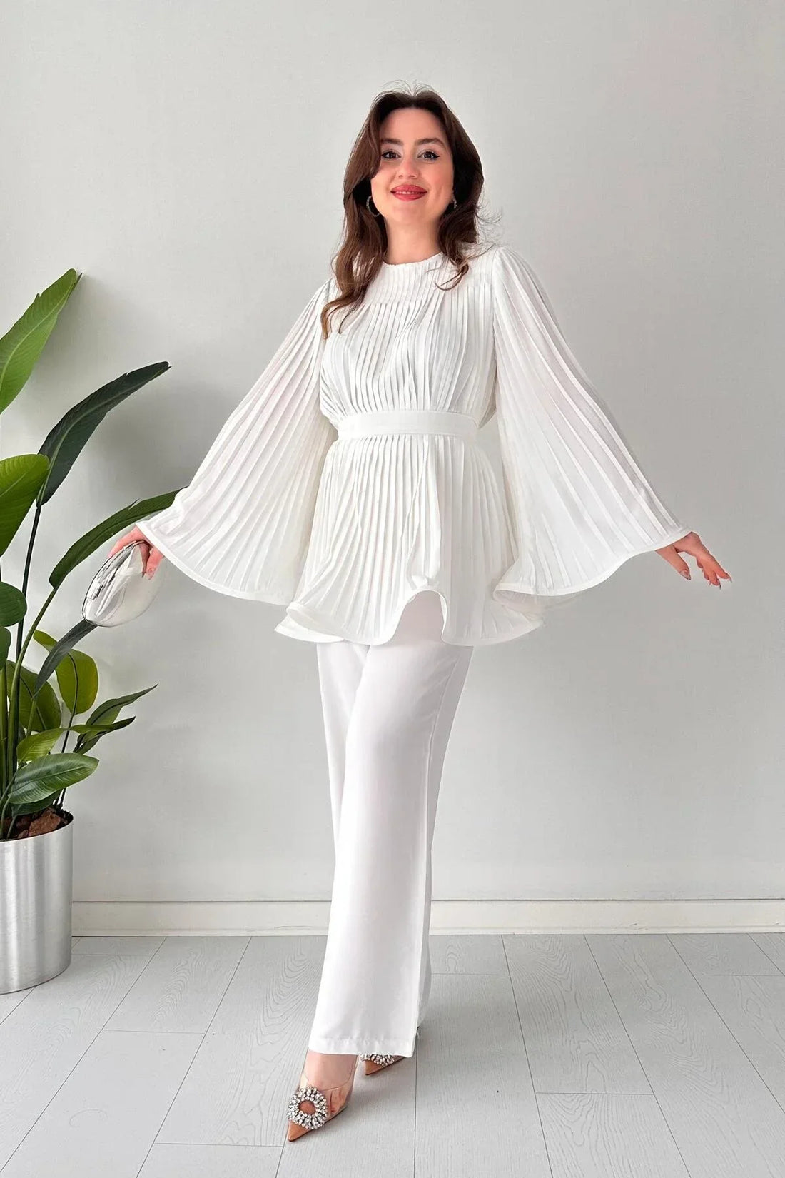 MITZY™ ELEGANT AND PLEATED SET